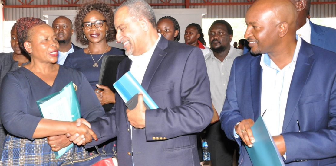 Secretary for Trade Joyce Gundo, Kentrade Chairman Suleiman Shahbal and CEO Amos Wangora during the launch of the Internet at Namanga.